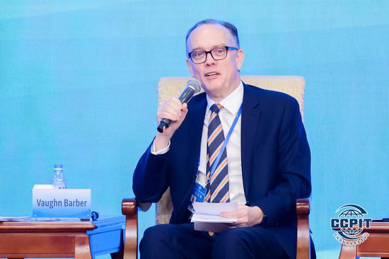 中国澳大利亚商会会长冯栢文 主办方供图 中国澳大利亚商会会长冯栢文 主办方供图